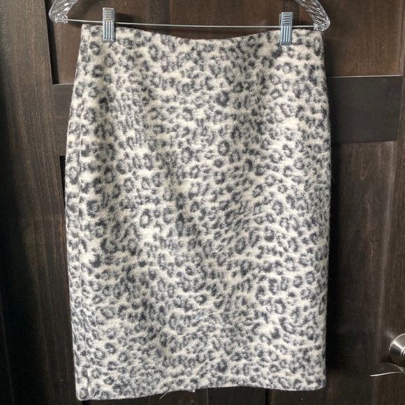Ann Taylor Dresses & Skirts - Leopard print pencil skirt